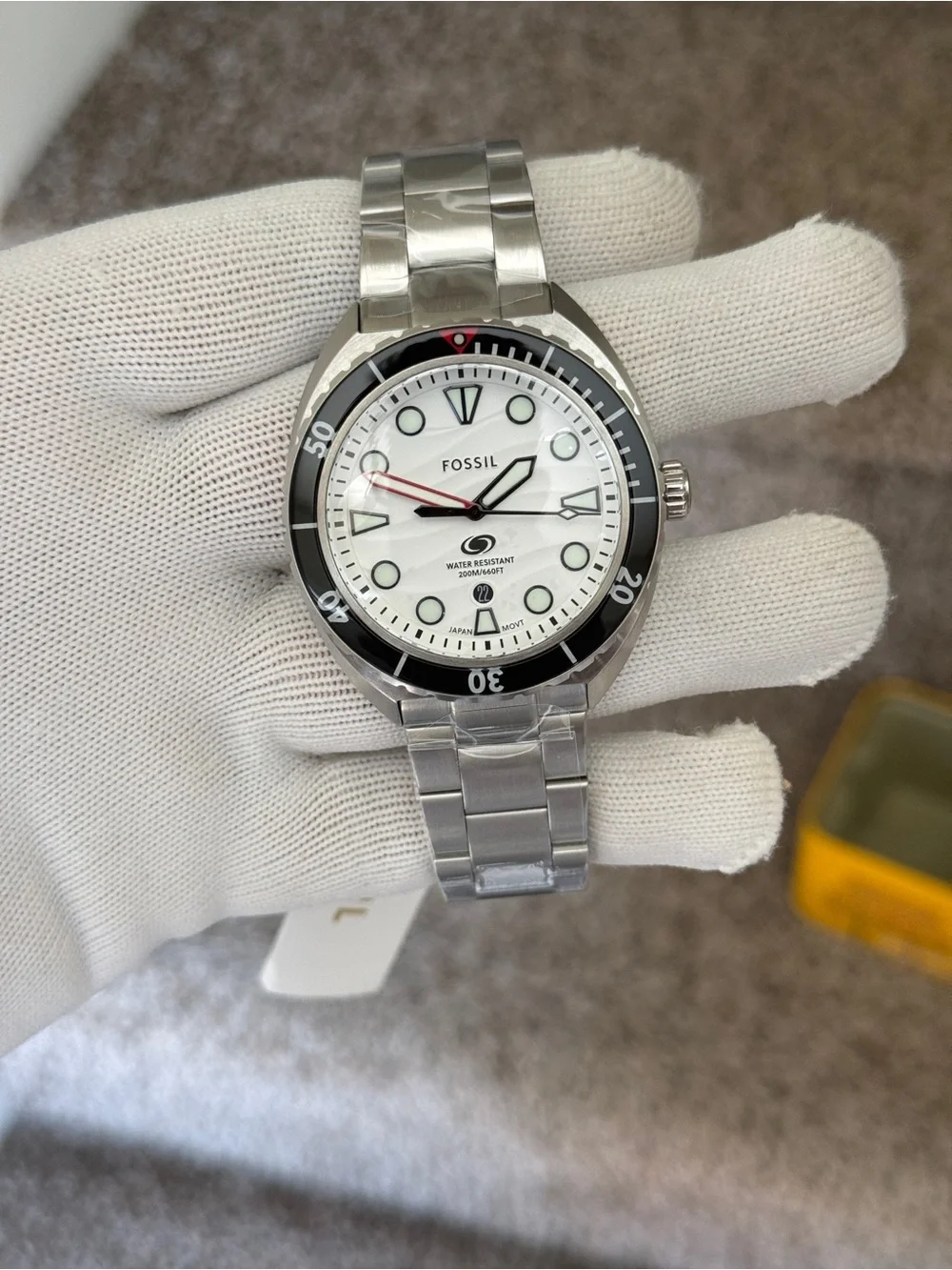 Fossil Stainless Steel Diver Watch - White Dial, Black Bezel Mens